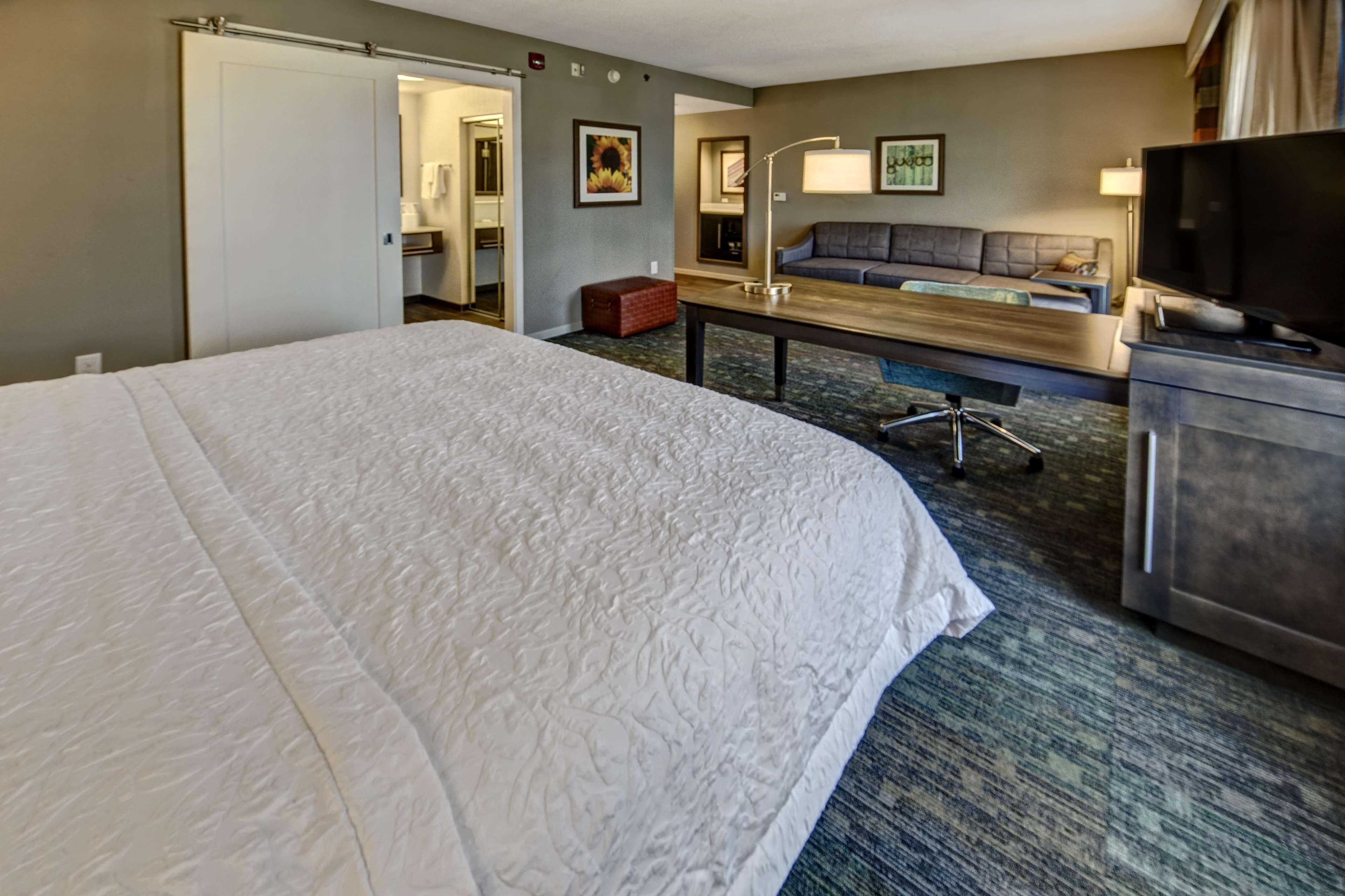 Hampton Inn & Suites Memphis Джермантаун Экстерьер фото