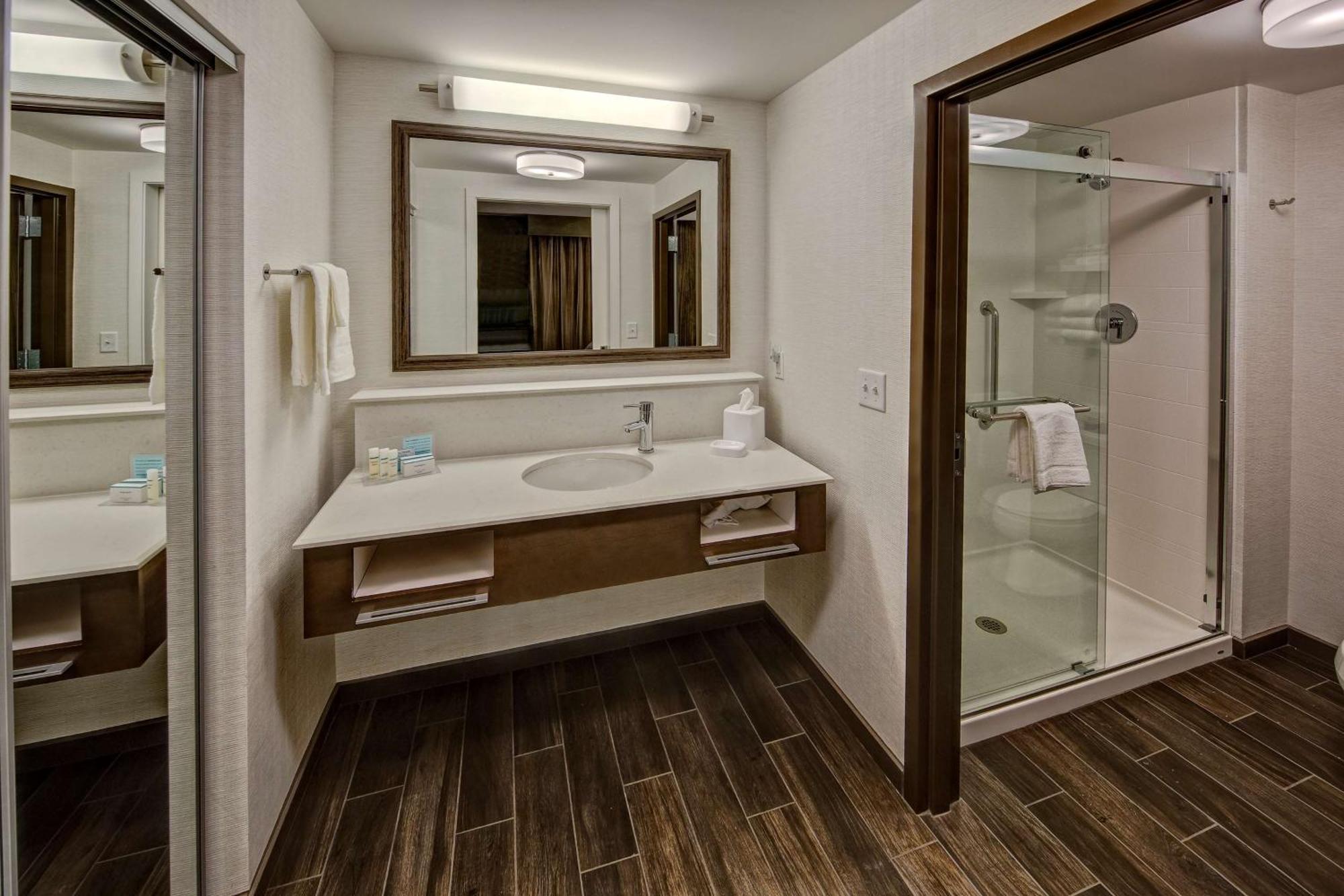 Hampton Inn & Suites Memphis Джермантаун Экстерьер фото