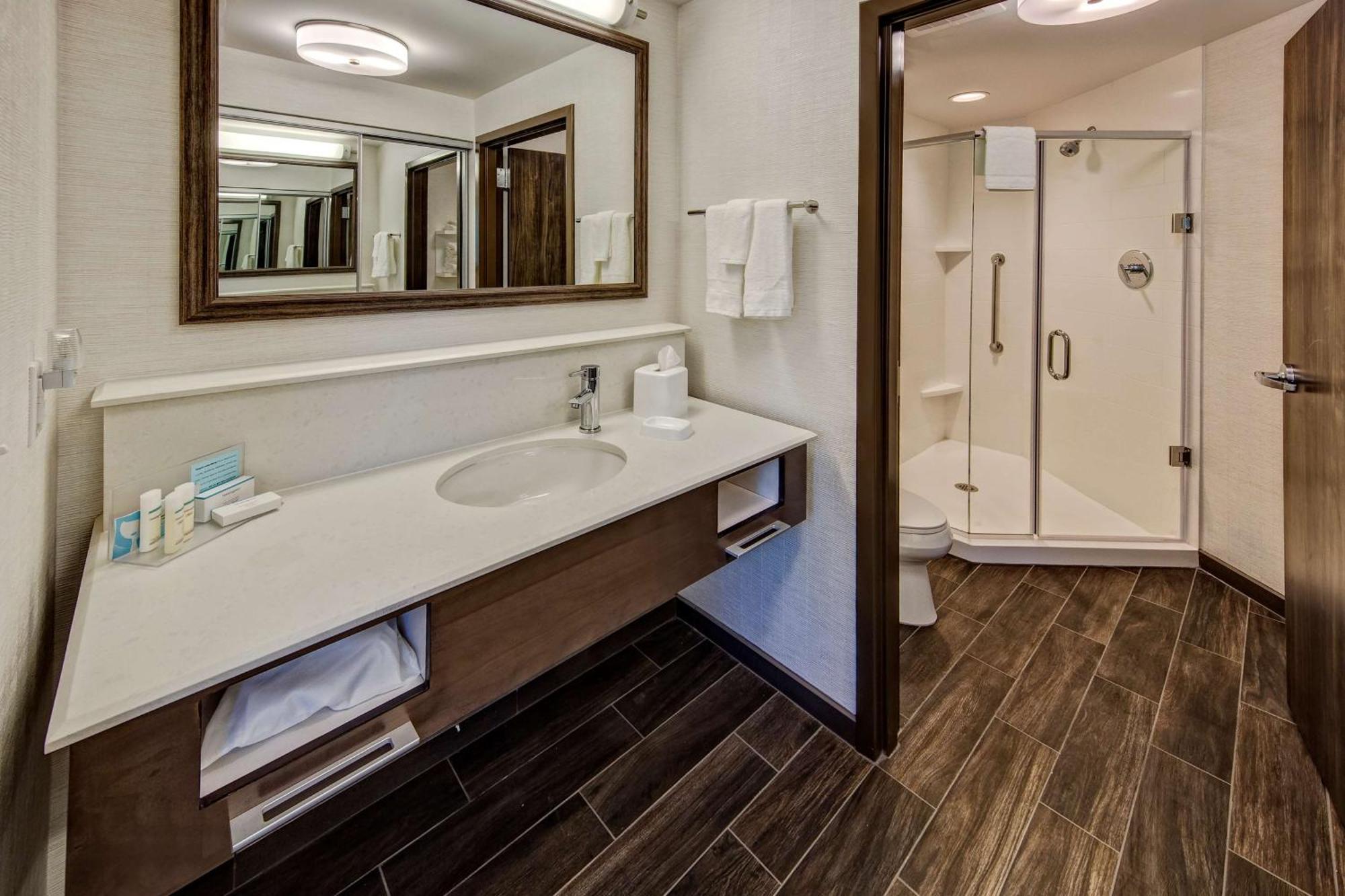 Hampton Inn & Suites Memphis Джермантаун Экстерьер фото